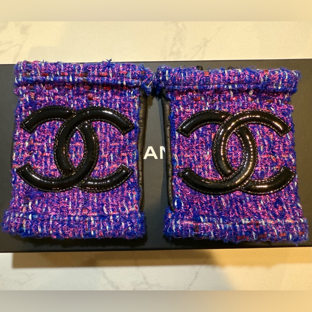 Chanel Fingerless Gloves Purple/Metallic Pink Tweed and Black Leather